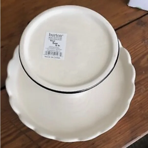 Cake Plate by Burton & Burton - Picture 2 of 4